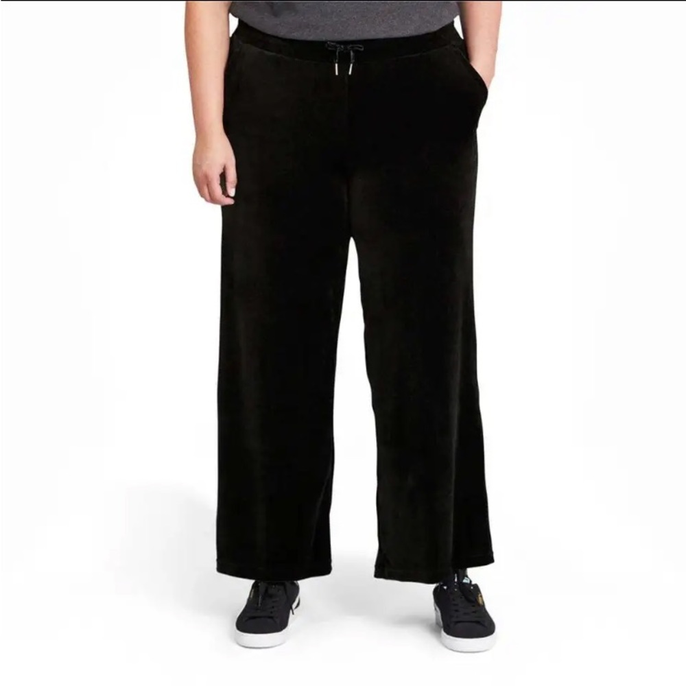PUMA Women's Her Velour Wide Pants  Size 1X